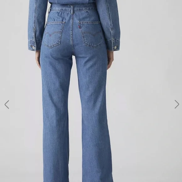 Levi's Women's Classic Blue Denim Overalls
